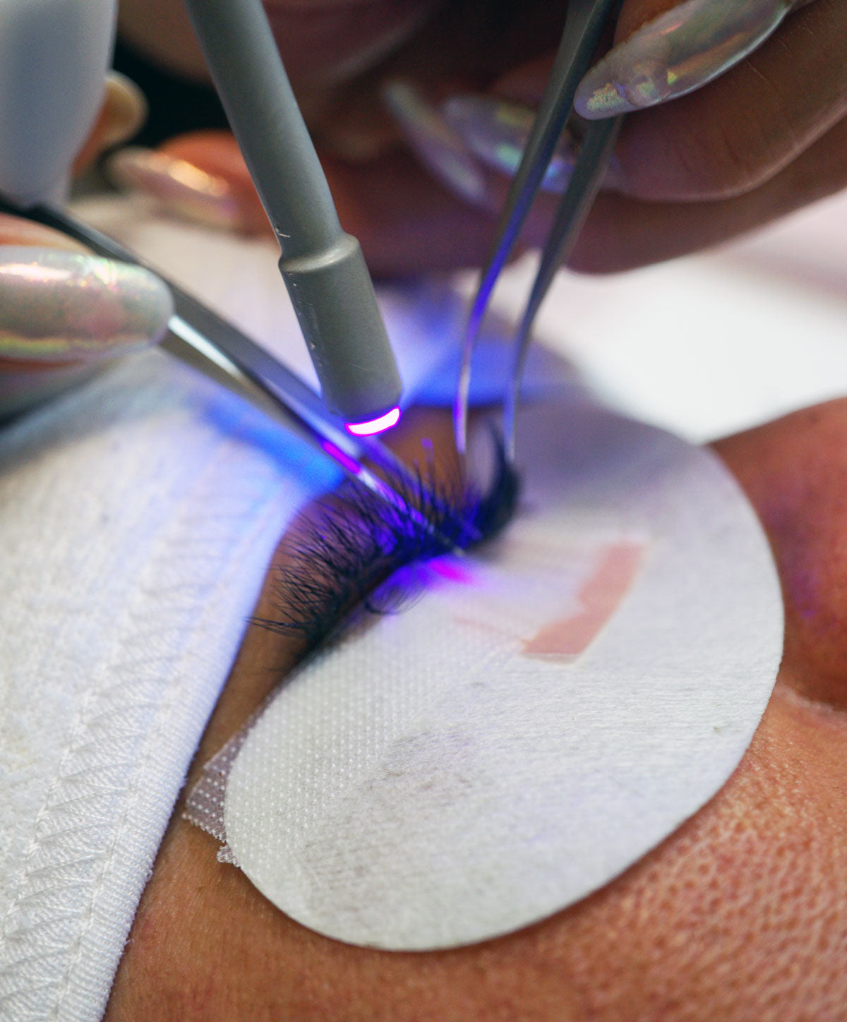 Lynk-Gel UV Lash Extension Adhesive Application